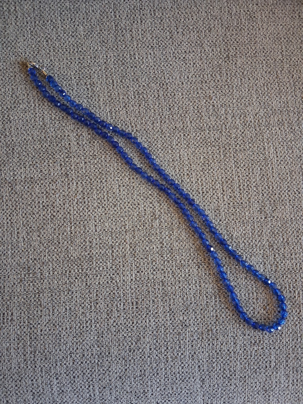 Vintage Blue Bead Necklace - Women Jewelry - Picture 5 of 10